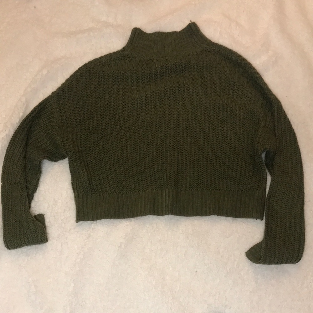 H&M green mock neck sweater